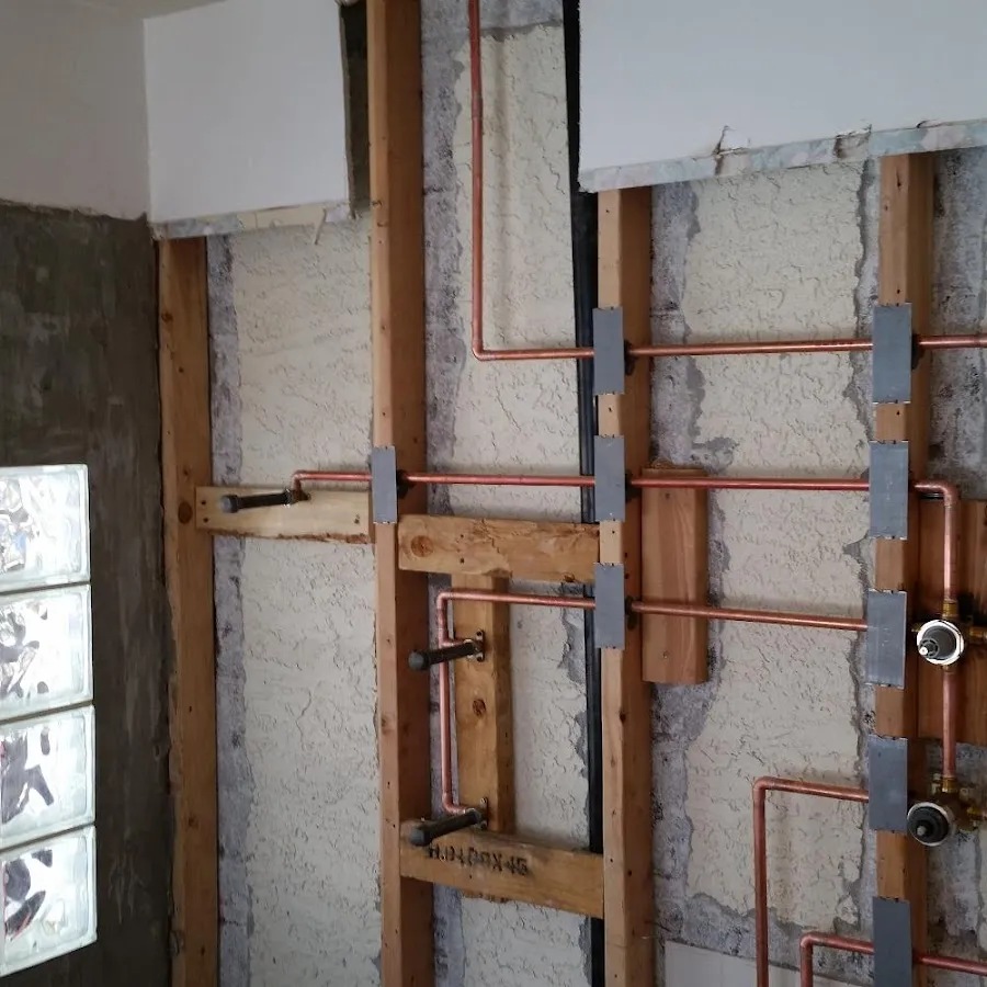 Copper pipe installation for Emergency Plumber in La Plata