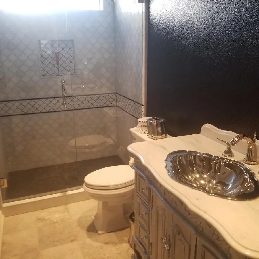 Professional plumbing work and bathroom remodeling in La Plata